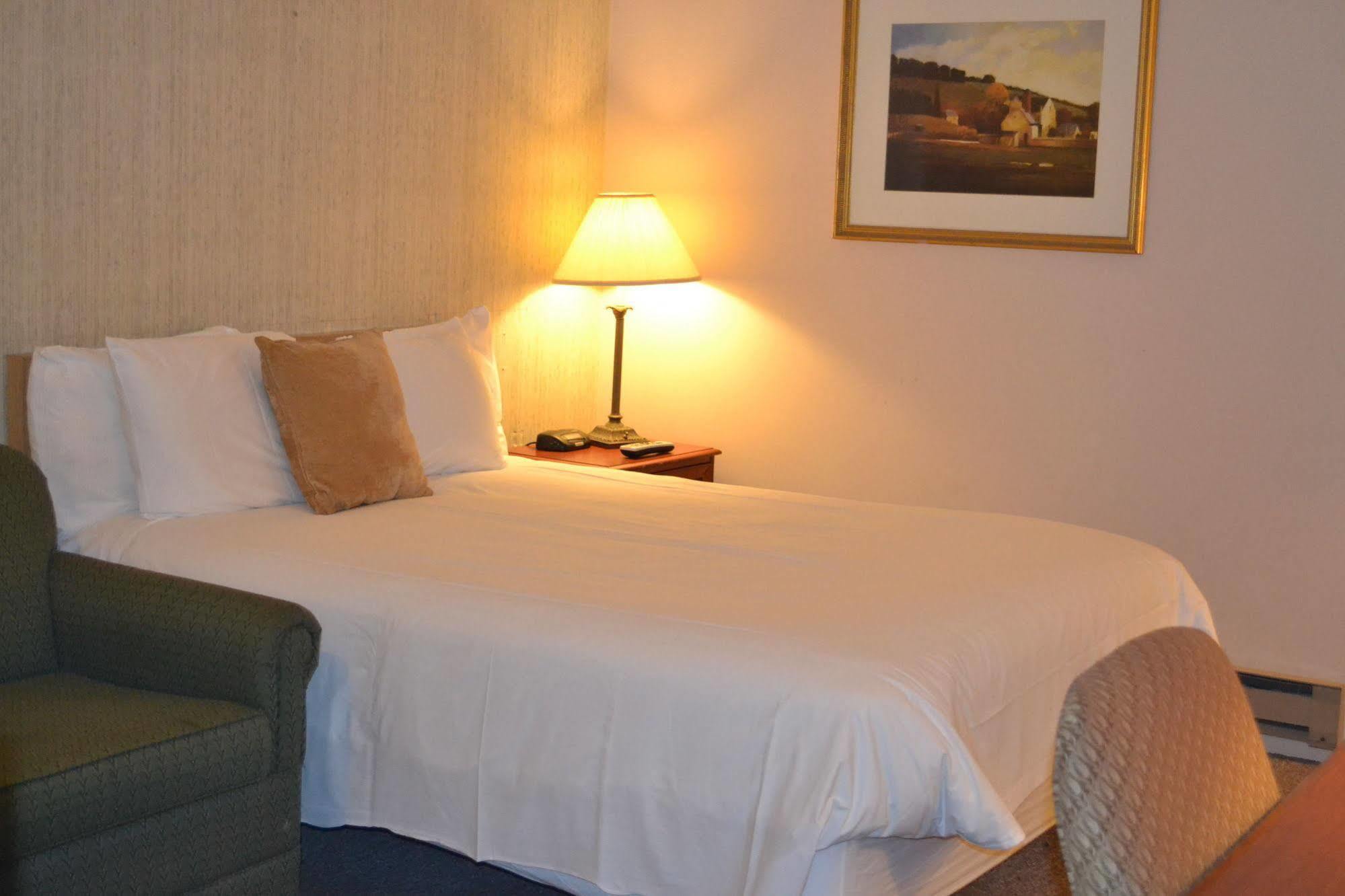 Henniker Motel מראה חיצוני תמונה